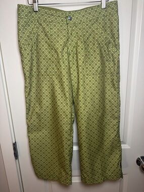 Prana Patterned lime green cropped capri pants Size M Outdoors